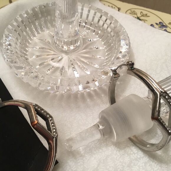 Large Silvertone Hoops Featuring Clear Crystal Diamond - Picture 4 of 5